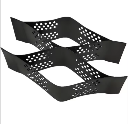 Geocélula em PEAD para estabilização de estradas de gravilha