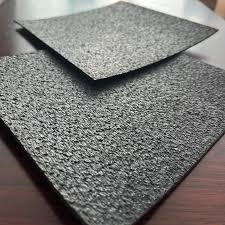 Geomembrana texturizada em PEAD de acordo com a norma ASTM