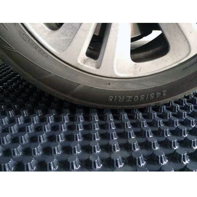 feuille de drainage en plastique